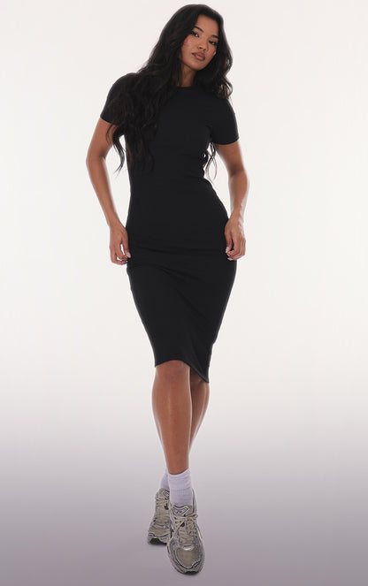 Chic and Comfortable: Black Ribbed Short Sleeve Midi Dress